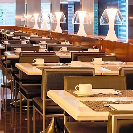 Hotel Ac Irla By Marriott Barcelona