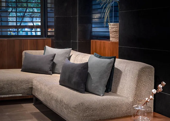 ホテル Ac Irla By Marriott 3*