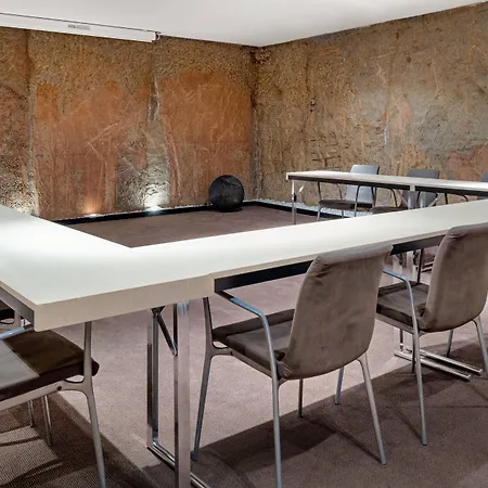 Hotel Ac Irla By Marriott 3*