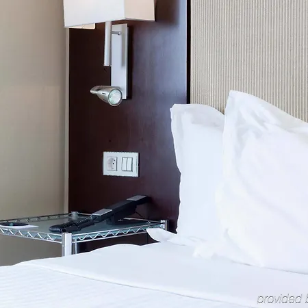 Ac Irla By Marriott 3*